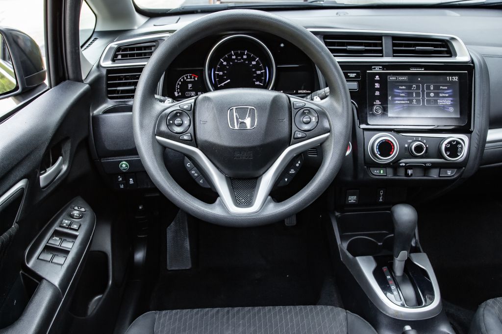 Photo 19 of this HONDA FIT