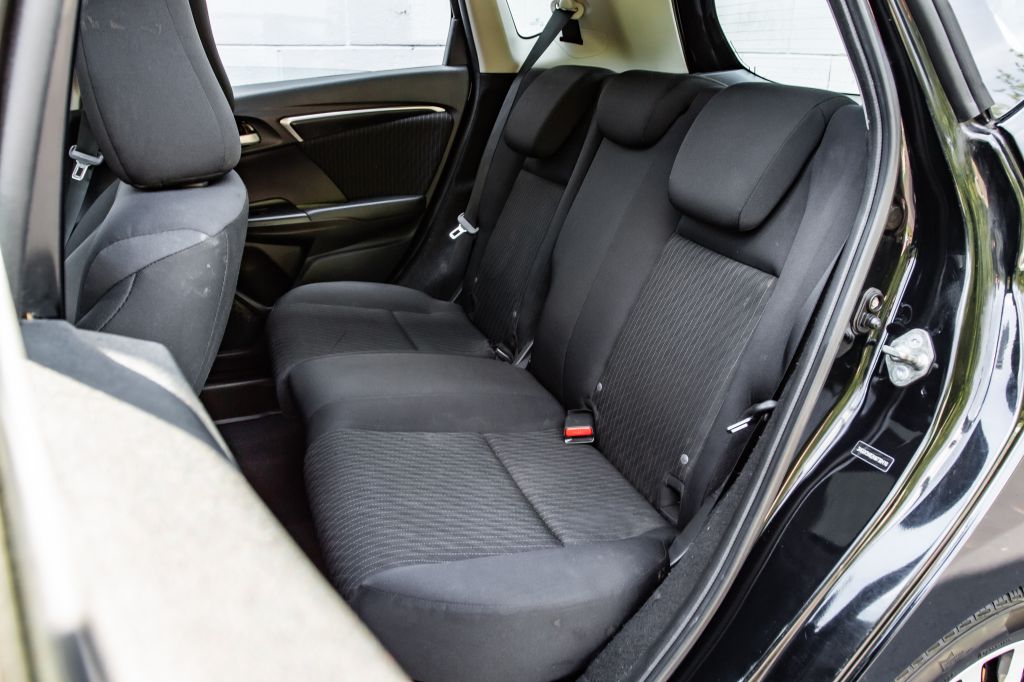 Photo 24 of this HONDA FIT