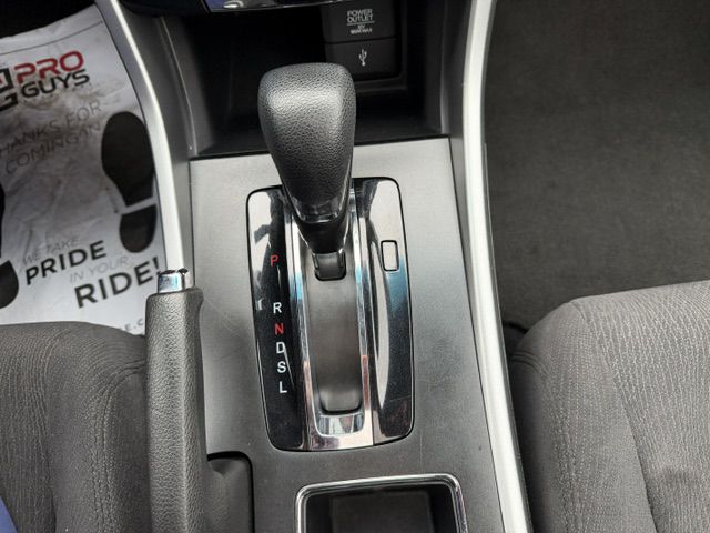 Photo 19 of this HONDA ACCORD