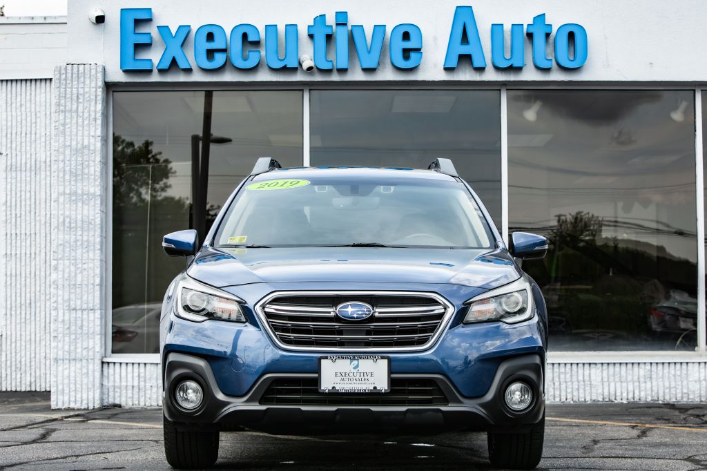 Photo 2 of this SUBARU OUTBACK