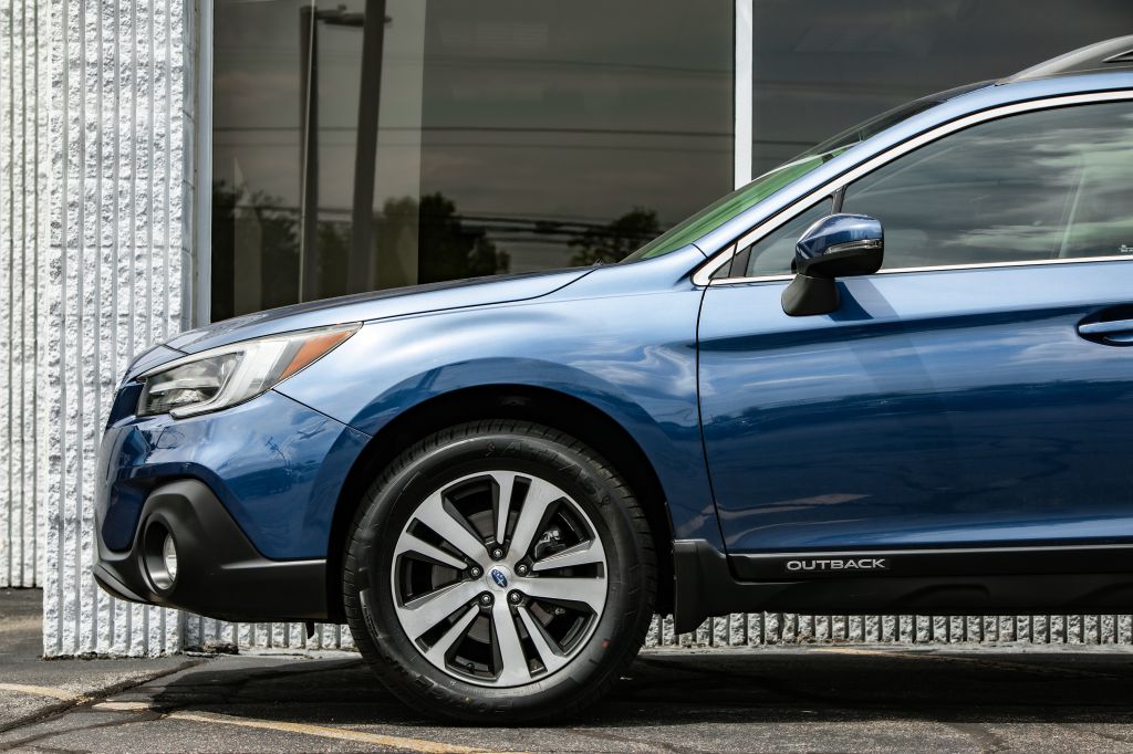 Photo 11 of this SUBARU OUTBACK