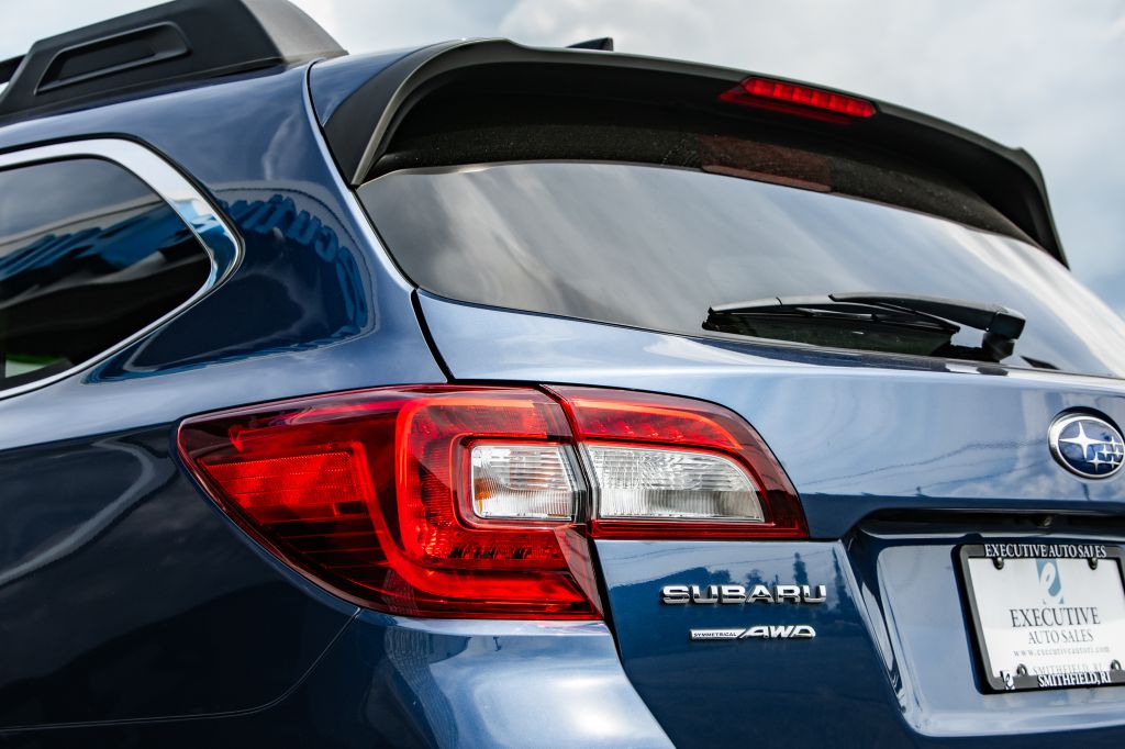 Photo 16 of this SUBARU OUTBACK