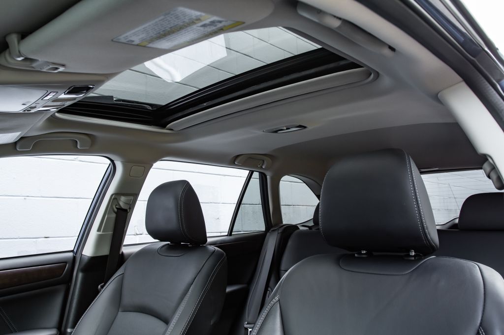 Photo 24 of this SUBARU OUTBACK