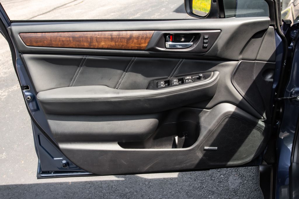Photo 26 of this SUBARU OUTBACK