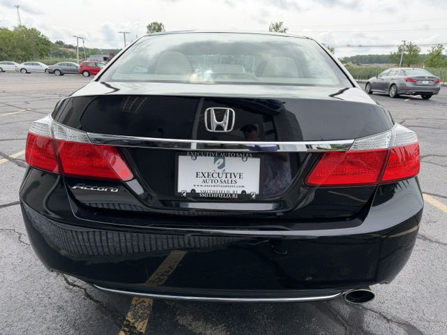 Photo 3 of this HONDA ACCORD