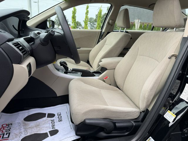 Photo 8 of this HONDA ACCORD