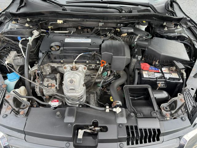 Photo 19 of this HONDA ACCORD