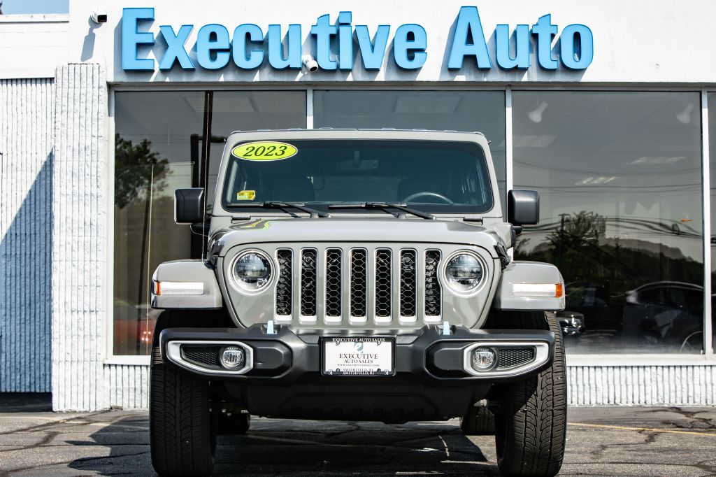 Photo 2 of this JEEP WRANGLER