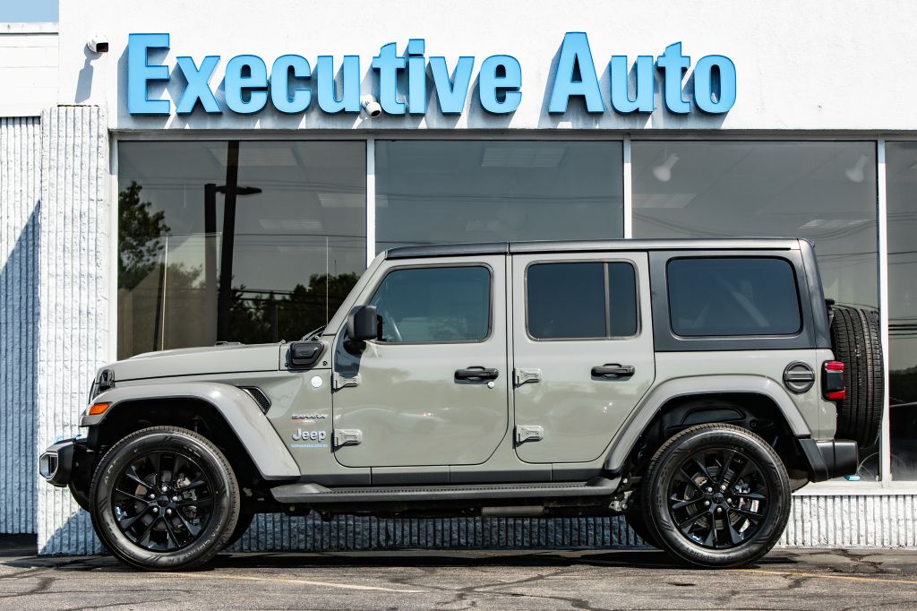 Photo 4 of this JEEP WRANGLER