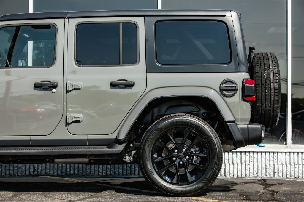 Photo 12 of this JEEP WRANGLER