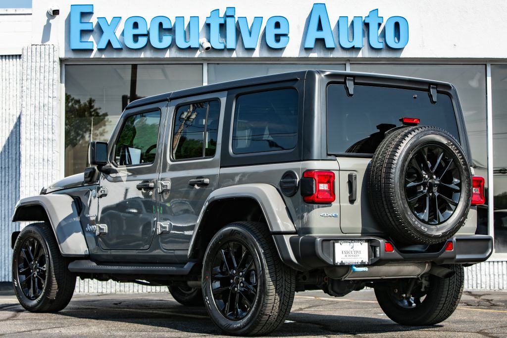Photo 5 of this JEEP WRANGLER