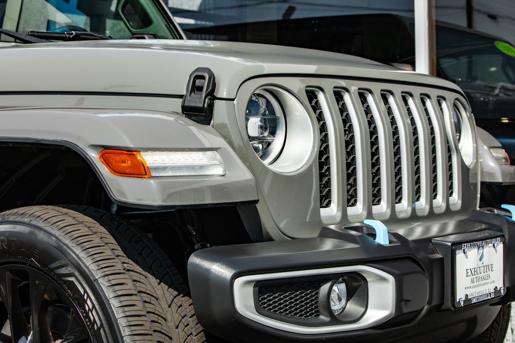 Photo 15 of this JEEP WRANGLER