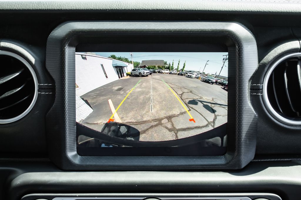 Photo 22 of this JEEP WRANGLER