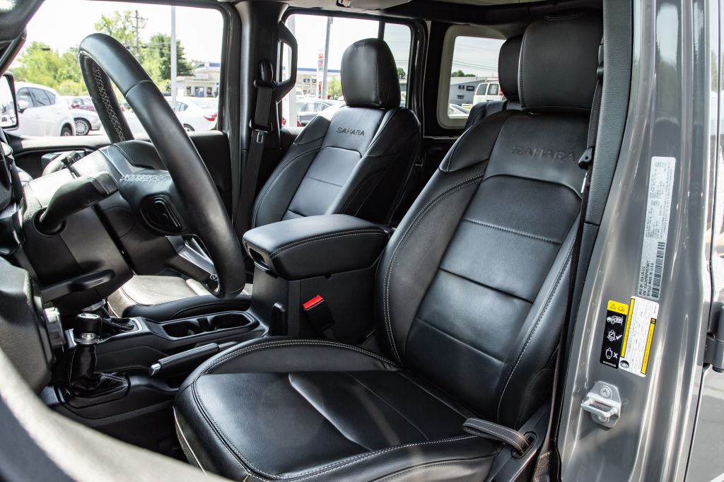 Photo 24 of this JEEP WRANGLER
