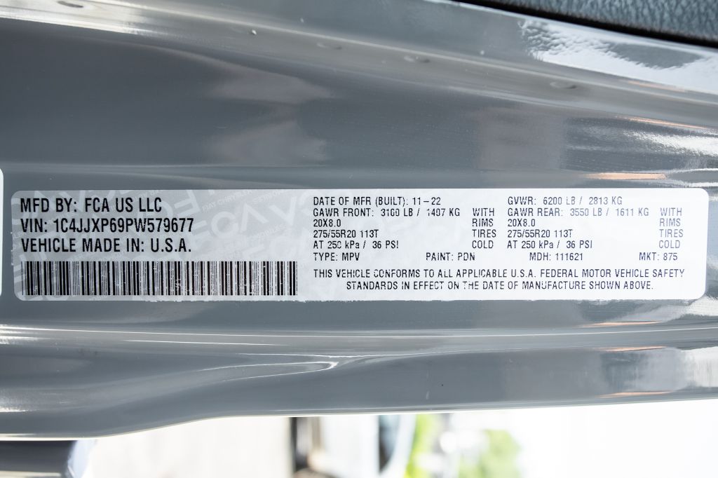Photo 30 of this JEEP WRANGLER