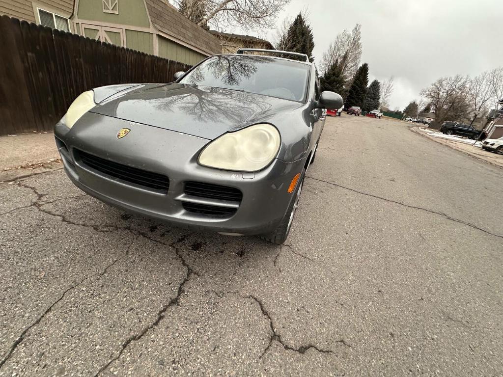 Photo 16 of this PORSCHE CAYENNE