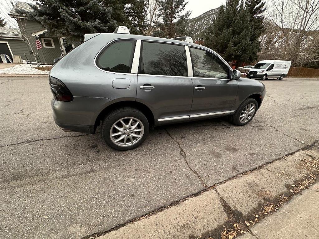 Photo 27 of this PORSCHE CAYENNE