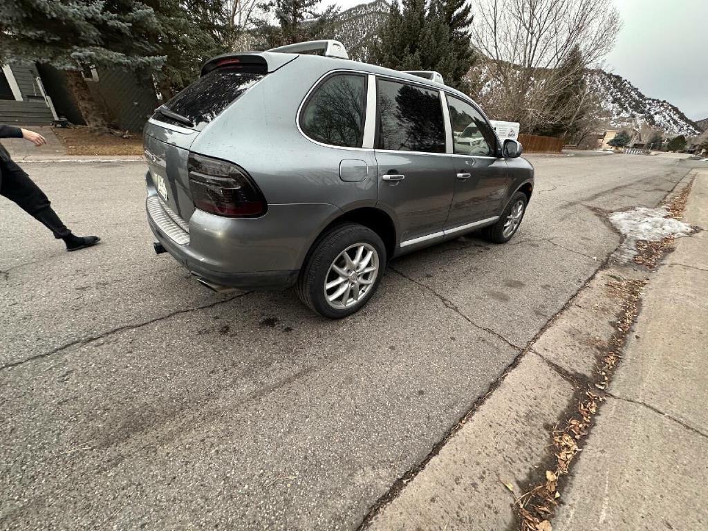 Photo 29 of this PORSCHE CAYENNE