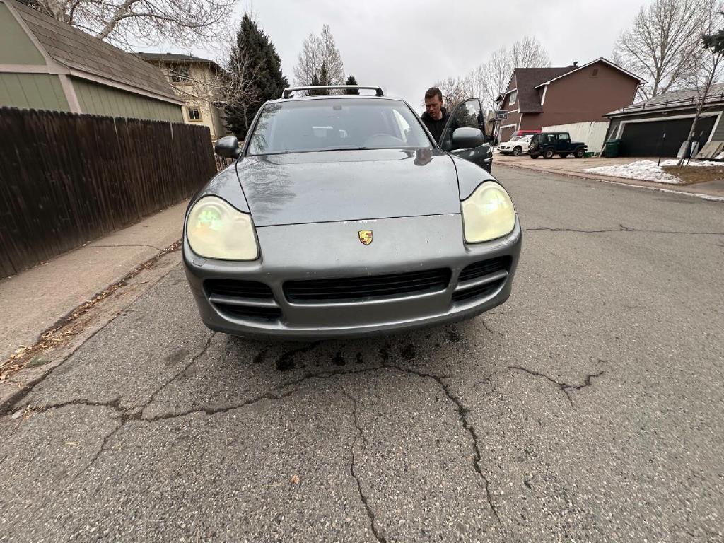 Photo 33 of this PORSCHE CAYENNE