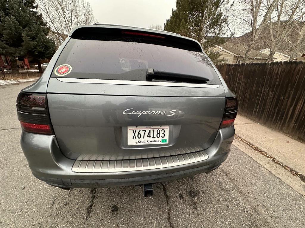 Photo 38 of this PORSCHE CAYENNE