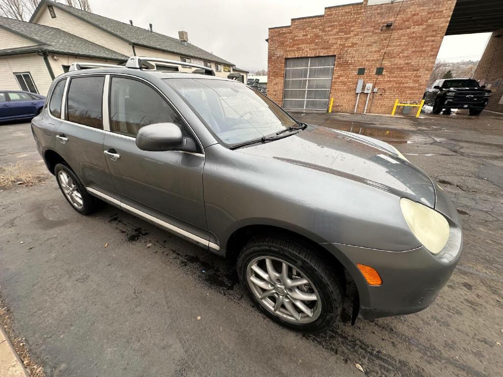 Photo 74 of this PORSCHE CAYENNE