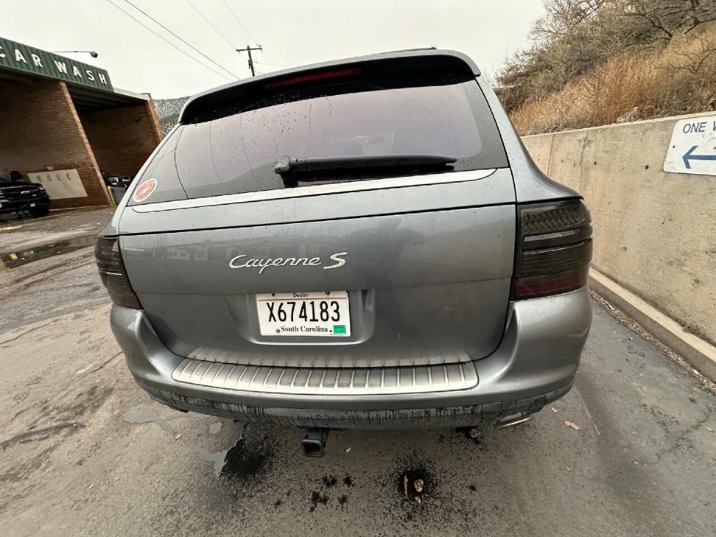 Photo 79 of this PORSCHE CAYENNE