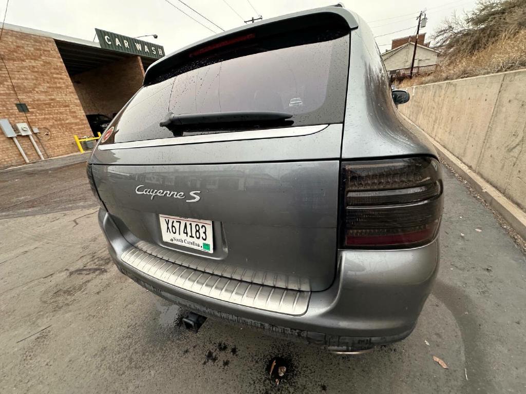 Photo 80 of this PORSCHE CAYENNE