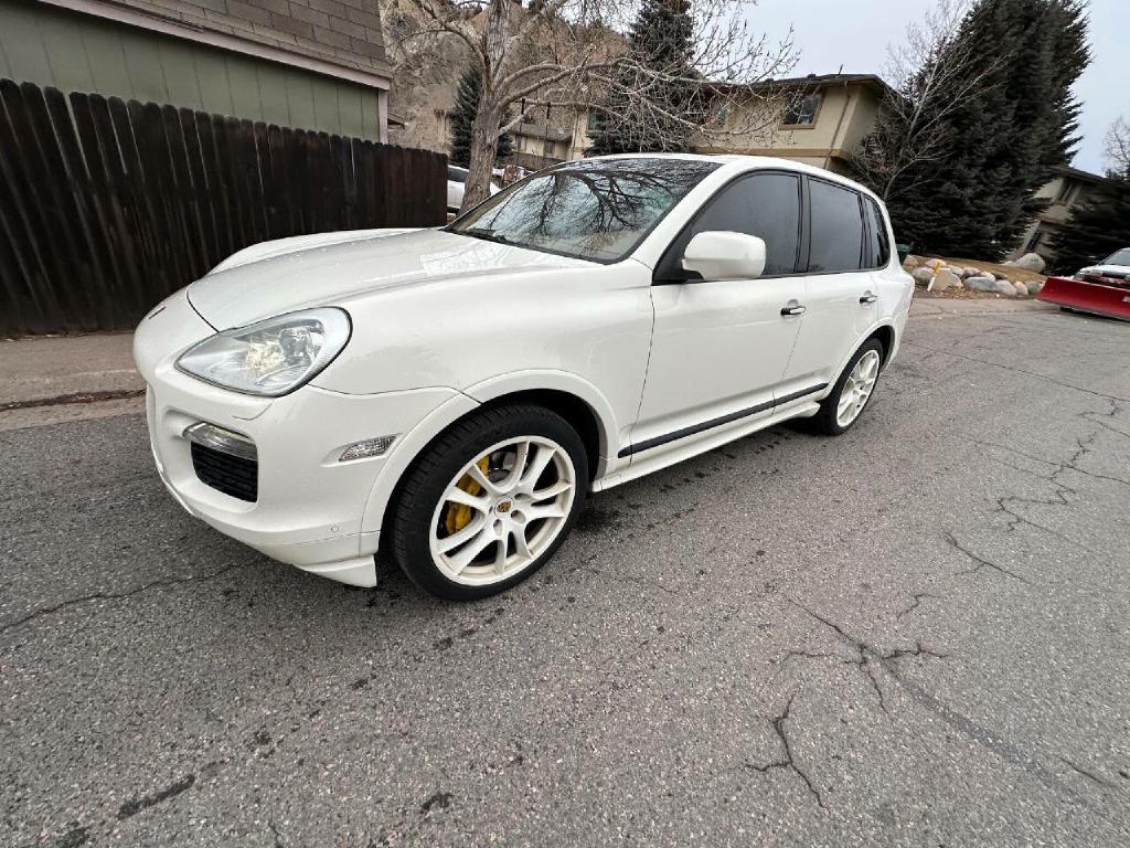 Photo 7 of this PORSCHE CAYENNE