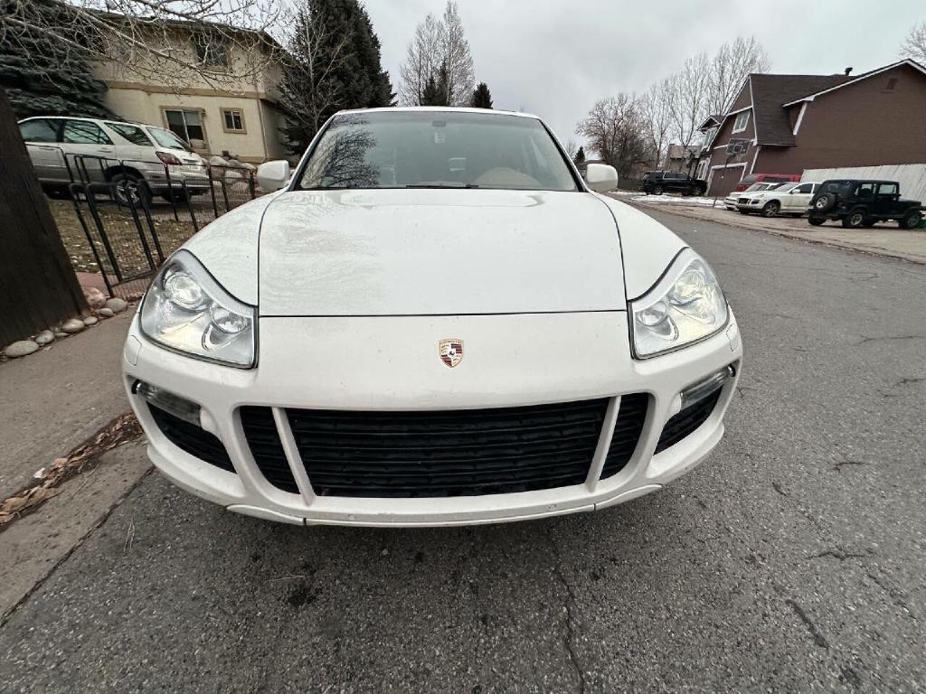 Photo 10 of this PORSCHE CAYENNE