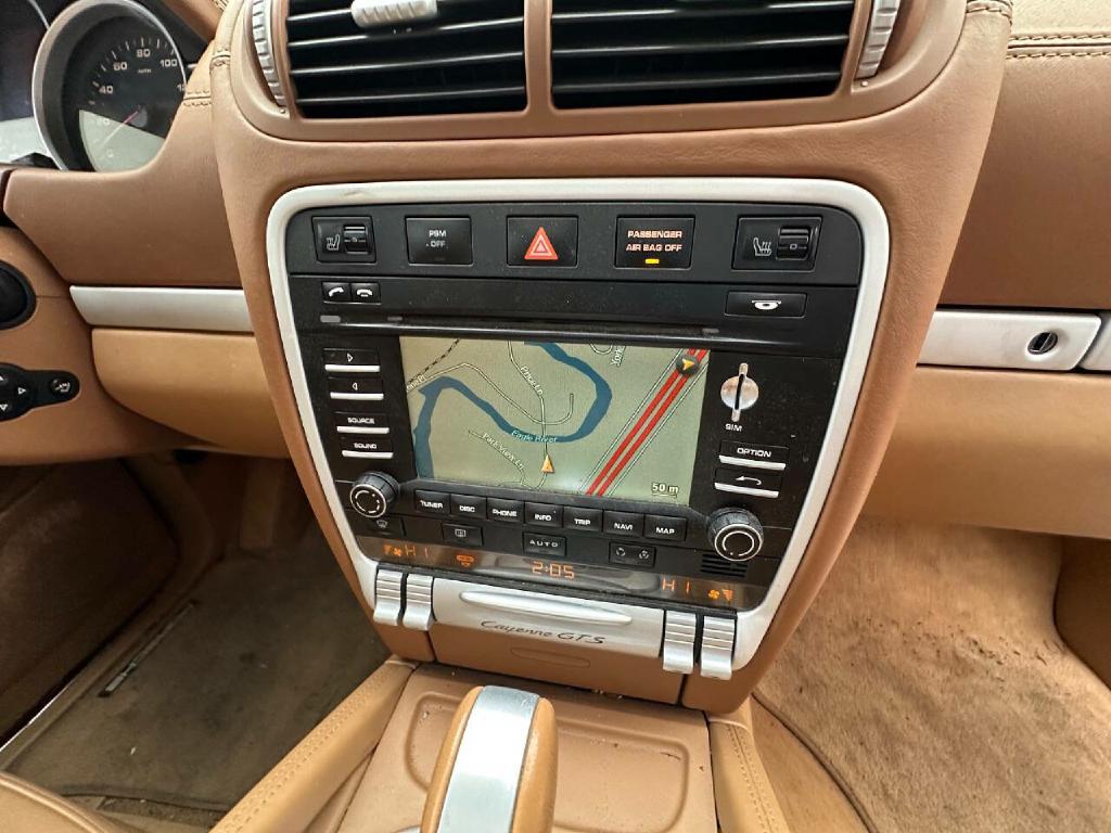 Photo 48 of this PORSCHE CAYENNE