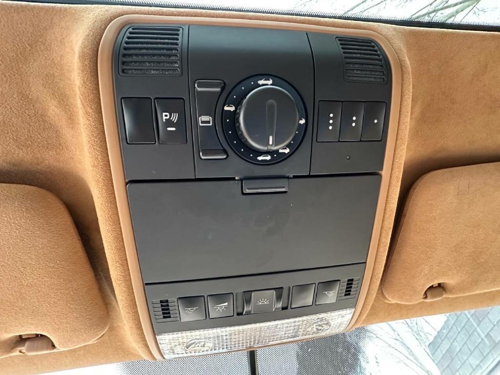 Photo 64 of this PORSCHE CAYENNE