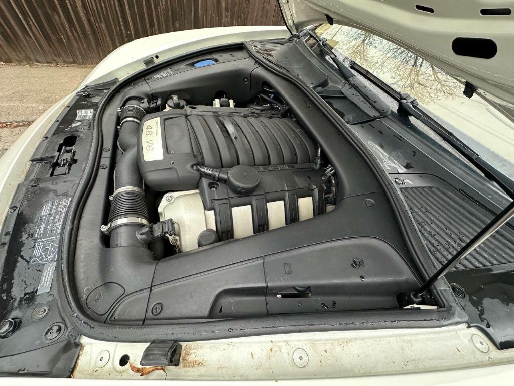 Photo 69 of this PORSCHE CAYENNE
