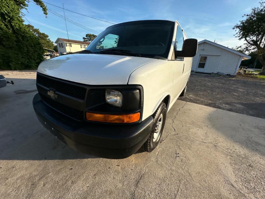 Photo 7 of this CHEVROLET EXPRESS