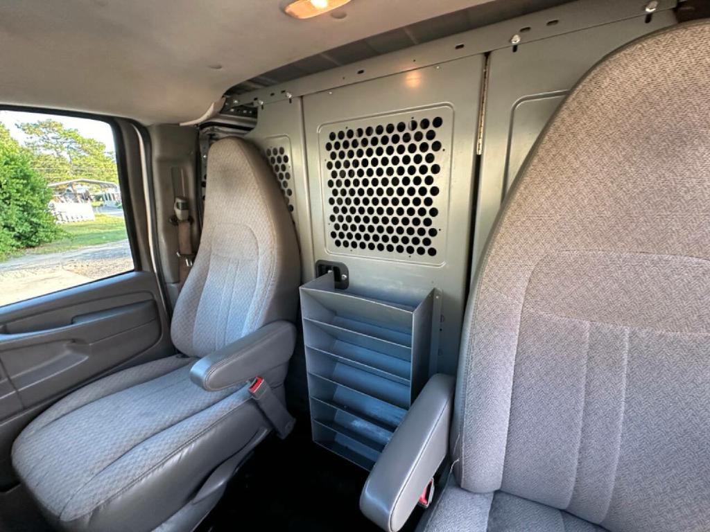 Photo 26 of this CHEVROLET EXPRESS