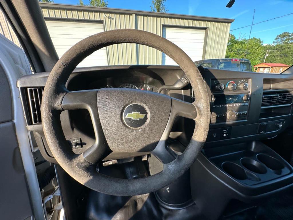 Photo 32 of this CHEVROLET EXPRESS