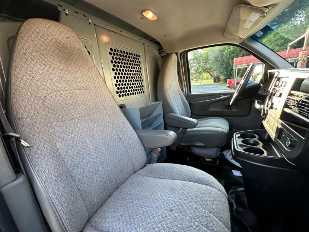 Photo 41 of this CHEVROLET EXPRESS