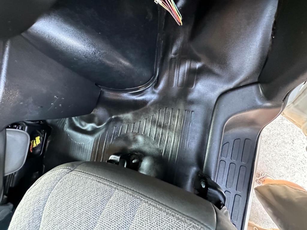 Photo 42 of this CHEVROLET EXPRESS