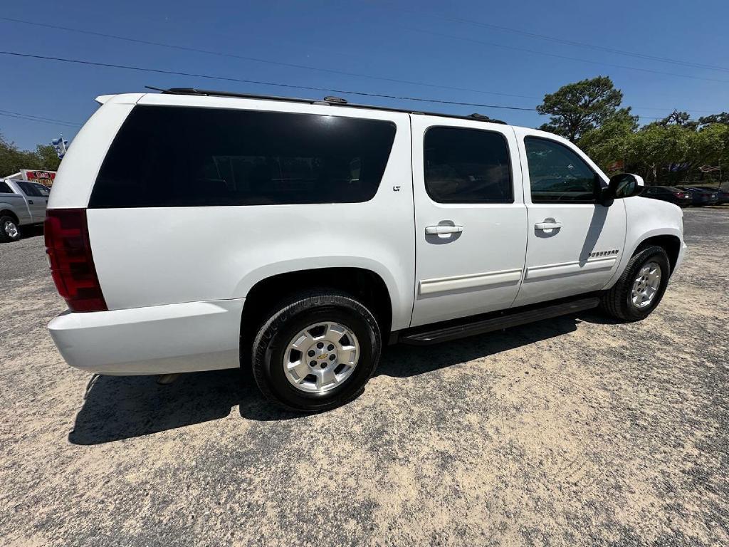 Photo 16 of this CHEVROLET SUBURBAN
