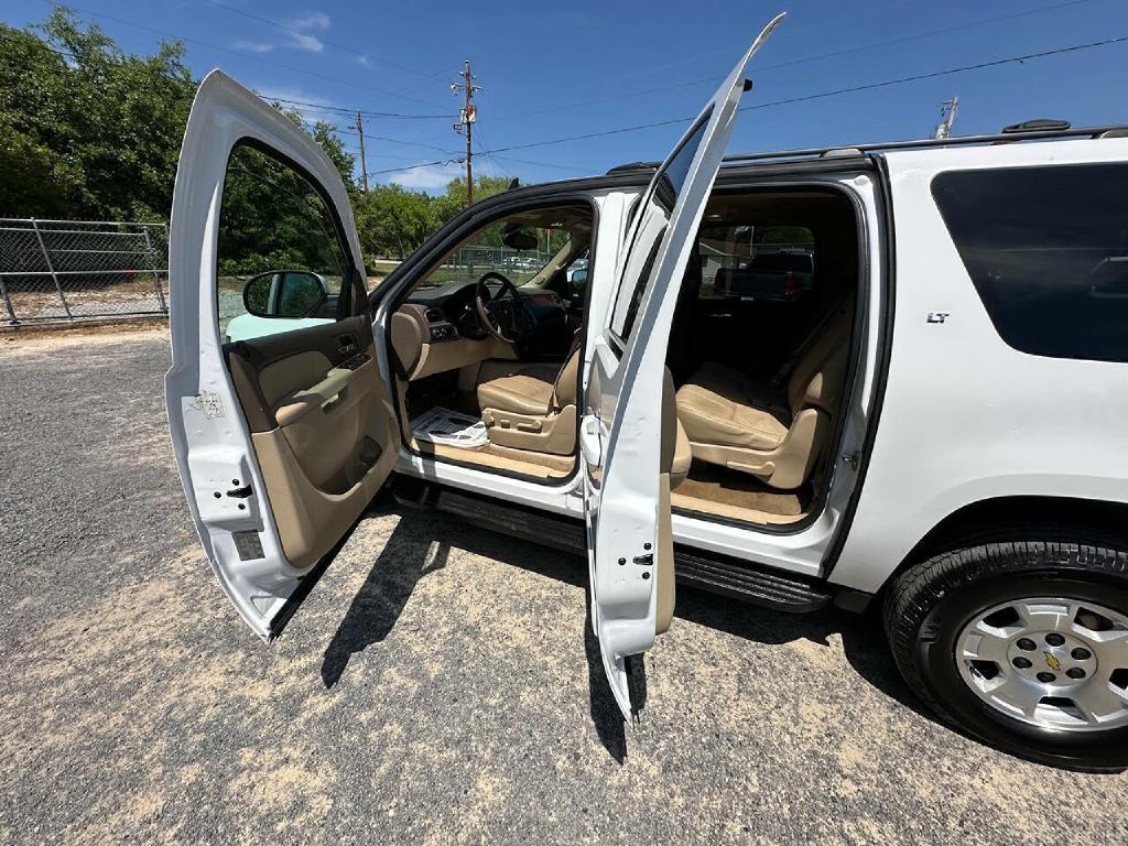 Photo 34 of this CHEVROLET SUBURBAN