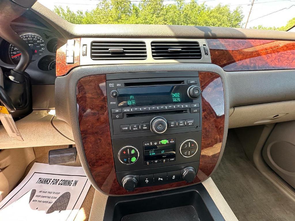 Photo 35 of this CHEVROLET SUBURBAN