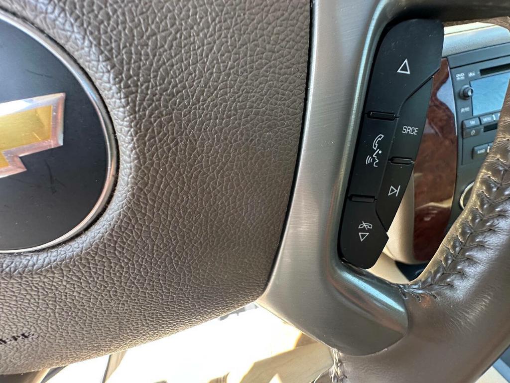 Photo 37 of this CHEVROLET SUBURBAN