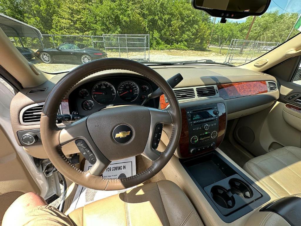 Photo 41 of this CHEVROLET SUBURBAN