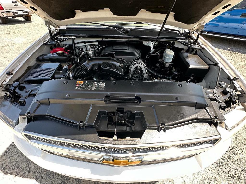 Photo 54 of this CHEVROLET SUBURBAN