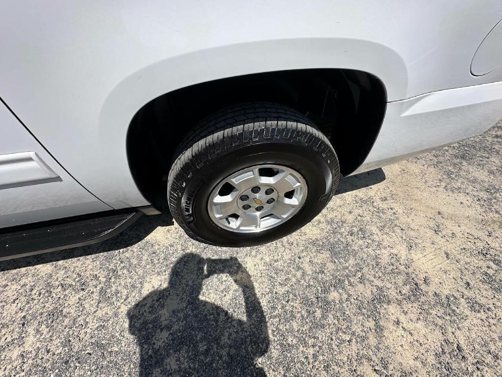 Photo 55 of this CHEVROLET SUBURBAN