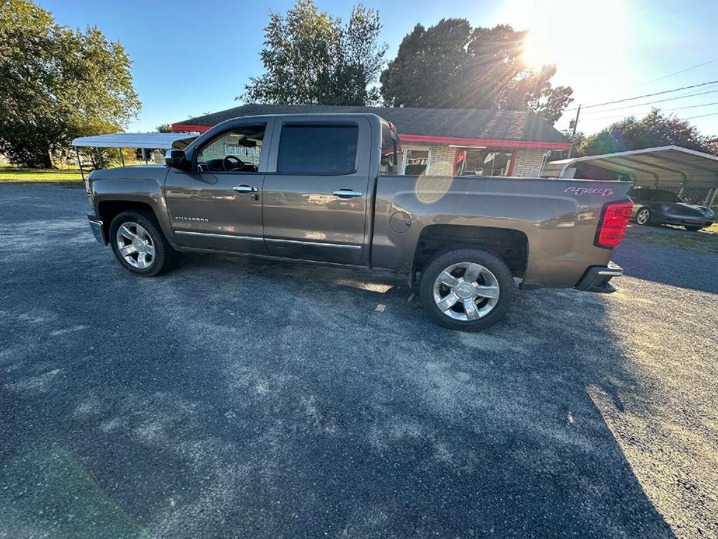 Photo 15 of this CHEVROLET SILVERADO 1500