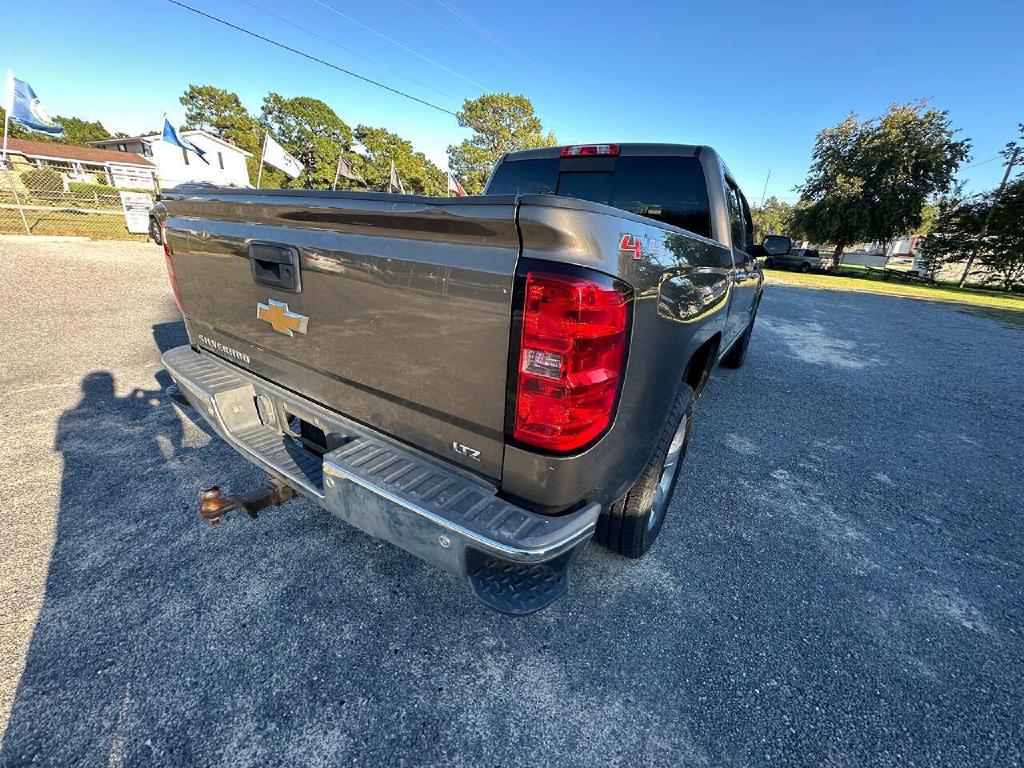 Photo 21 of this CHEVROLET SILVERADO 1500