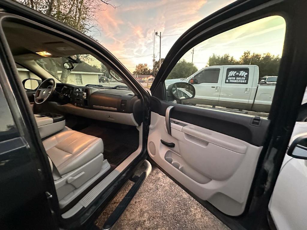 Photo 10 of this CHEVROLET SILVERADO 1500