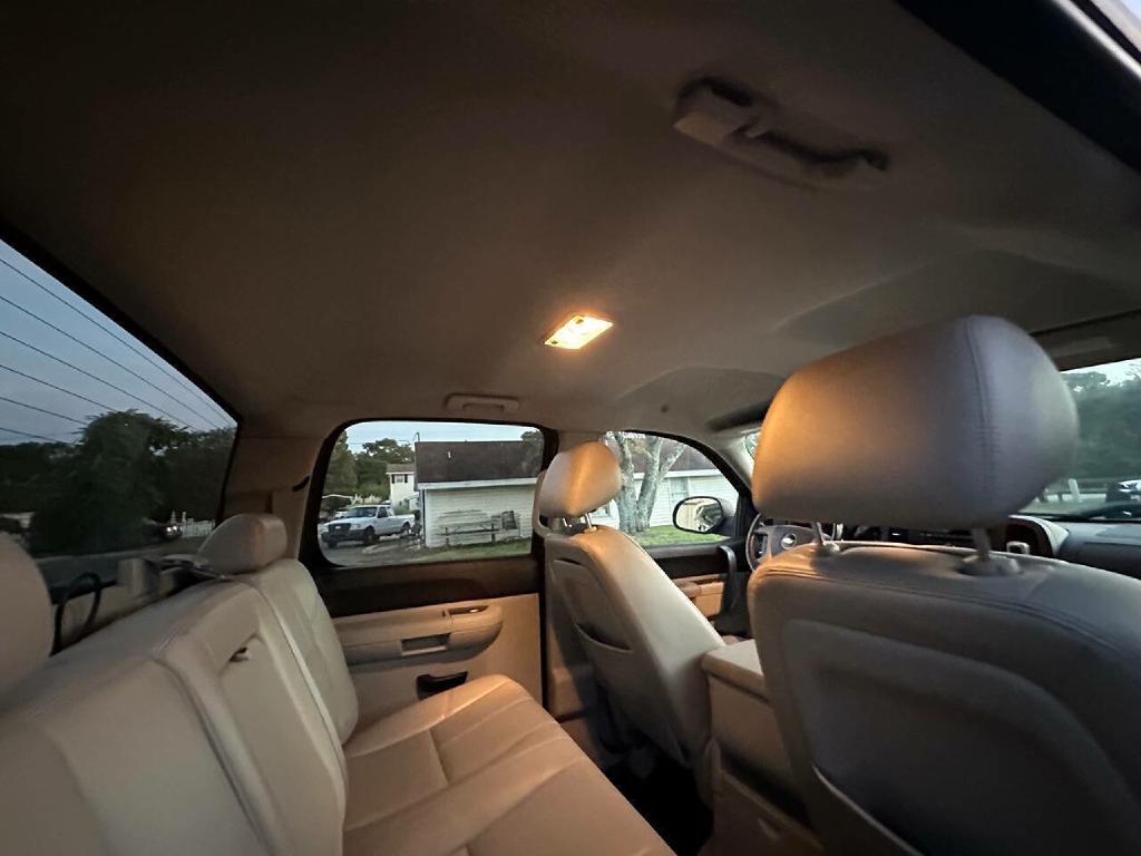 Photo 17 of this CHEVROLET SILVERADO 1500