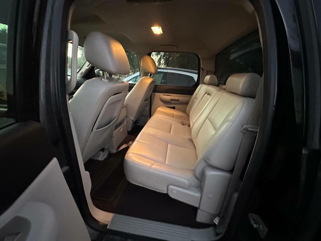 Photo 20 of this CHEVROLET SILVERADO 1500
