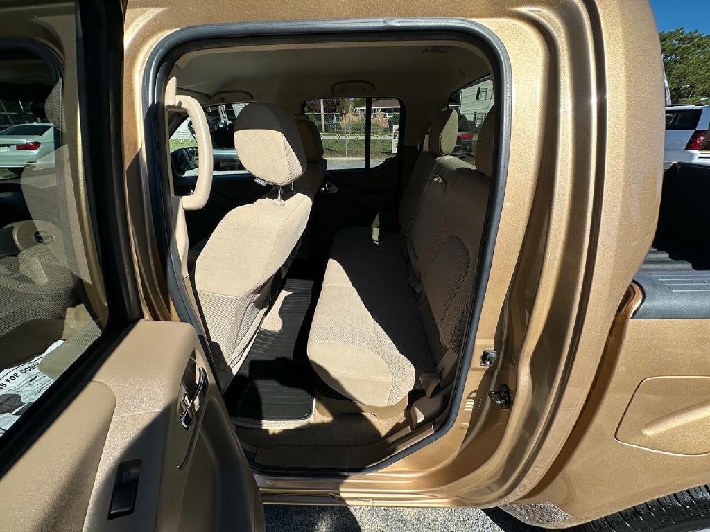 Photo 6 of this NISSAN FRONTIER